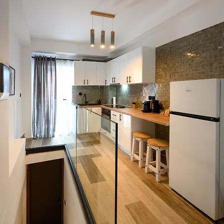 דירה Petite Maisonnette At Garitsa!