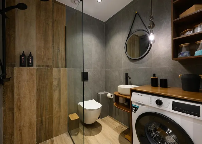 Petite Maisonnette At Garitsa! Appartamento