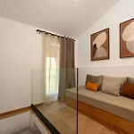 Lejlighed Petite Maisonnette At Garitsa!